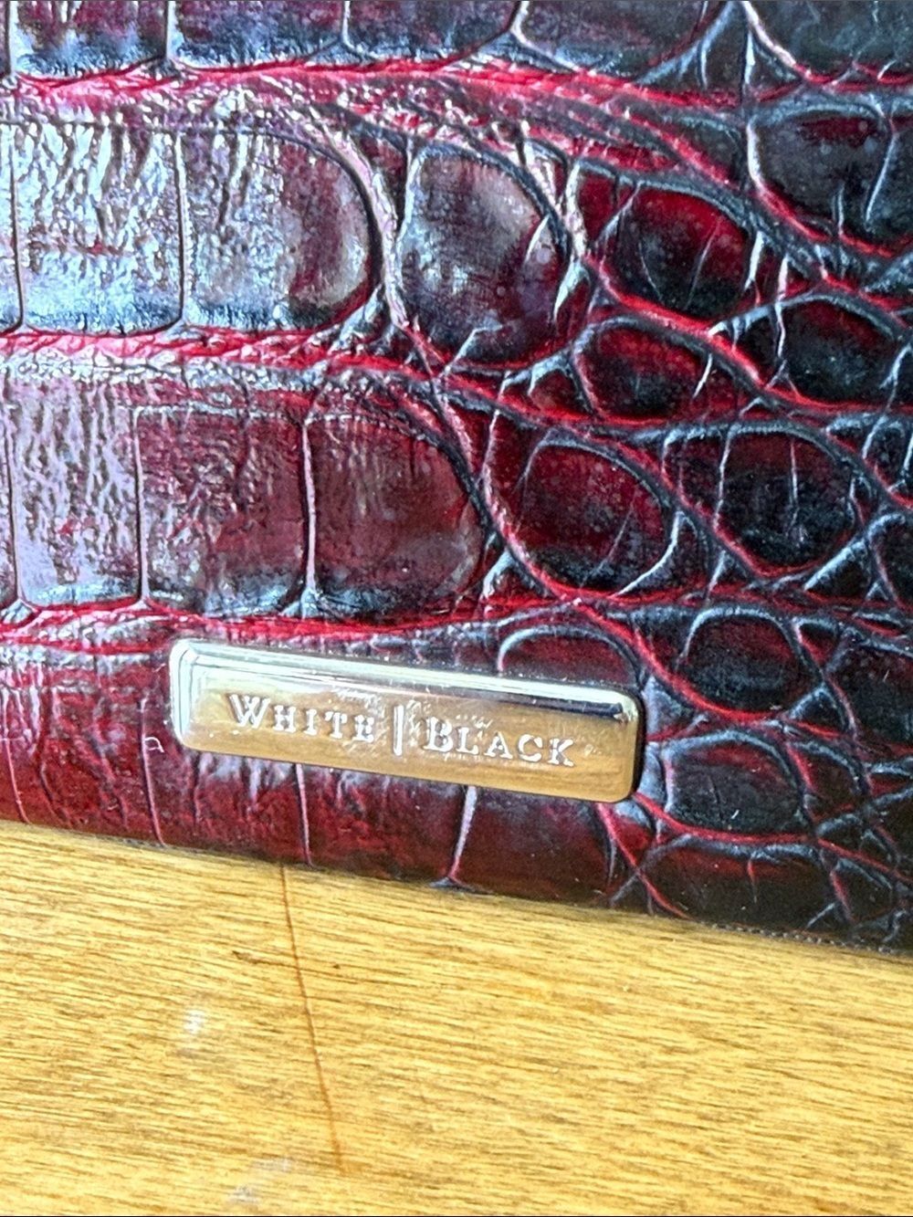 WHBM clutch - Picture 2 of 7
